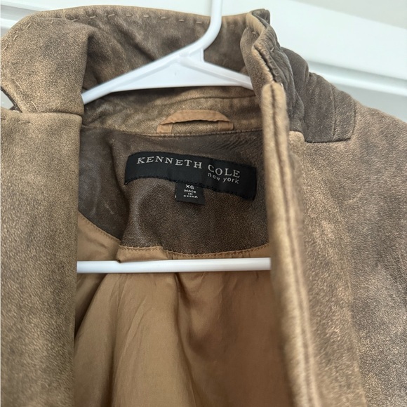 *RARE* Brown Distressed Leather Blazer by Kenneth Cole - Picture 4 of 4